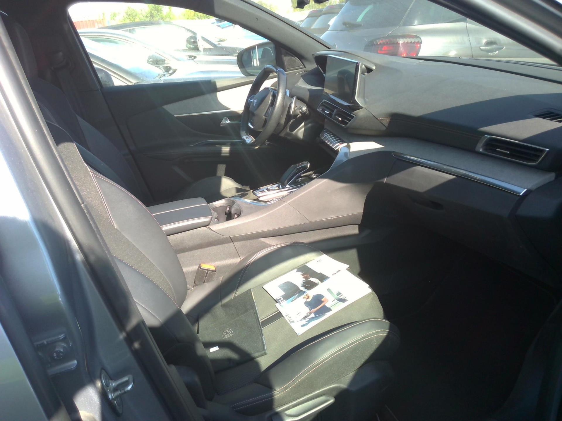 Peugeot 3008 Hybrid 225 e-EAT8 GT 2022
