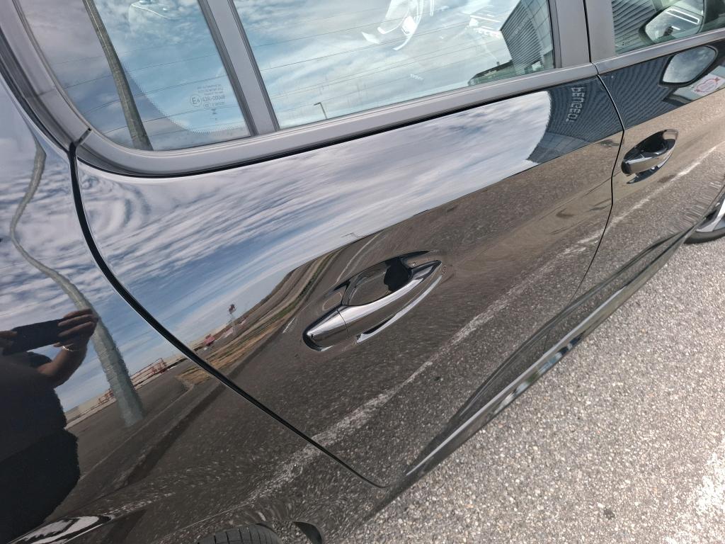 Peugeot 208 Hybrid 110 ch e-DCS6 Style 2025