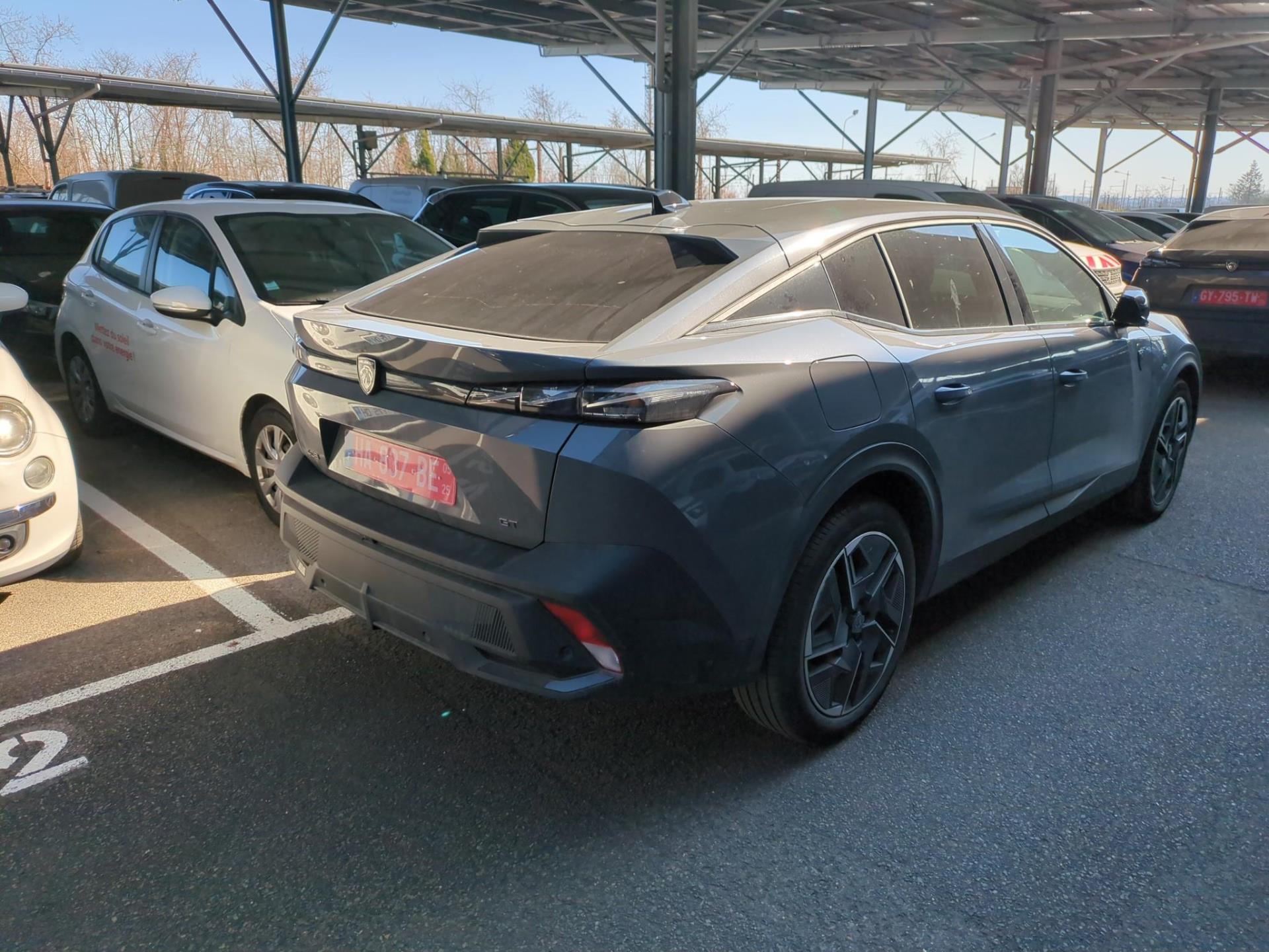 Peugeot 408 Hybrid 136 e-DCS6 GT 2024