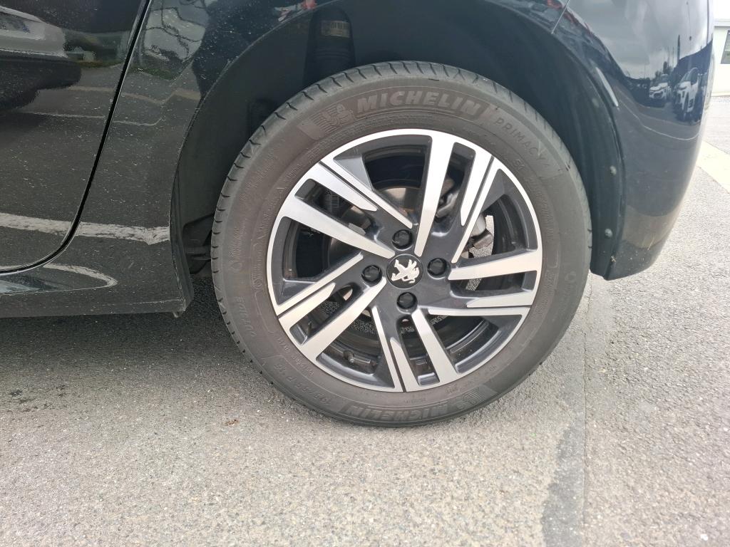 Peugeot 208 BlueHDi 100 S&S BVM6 Allure 2022