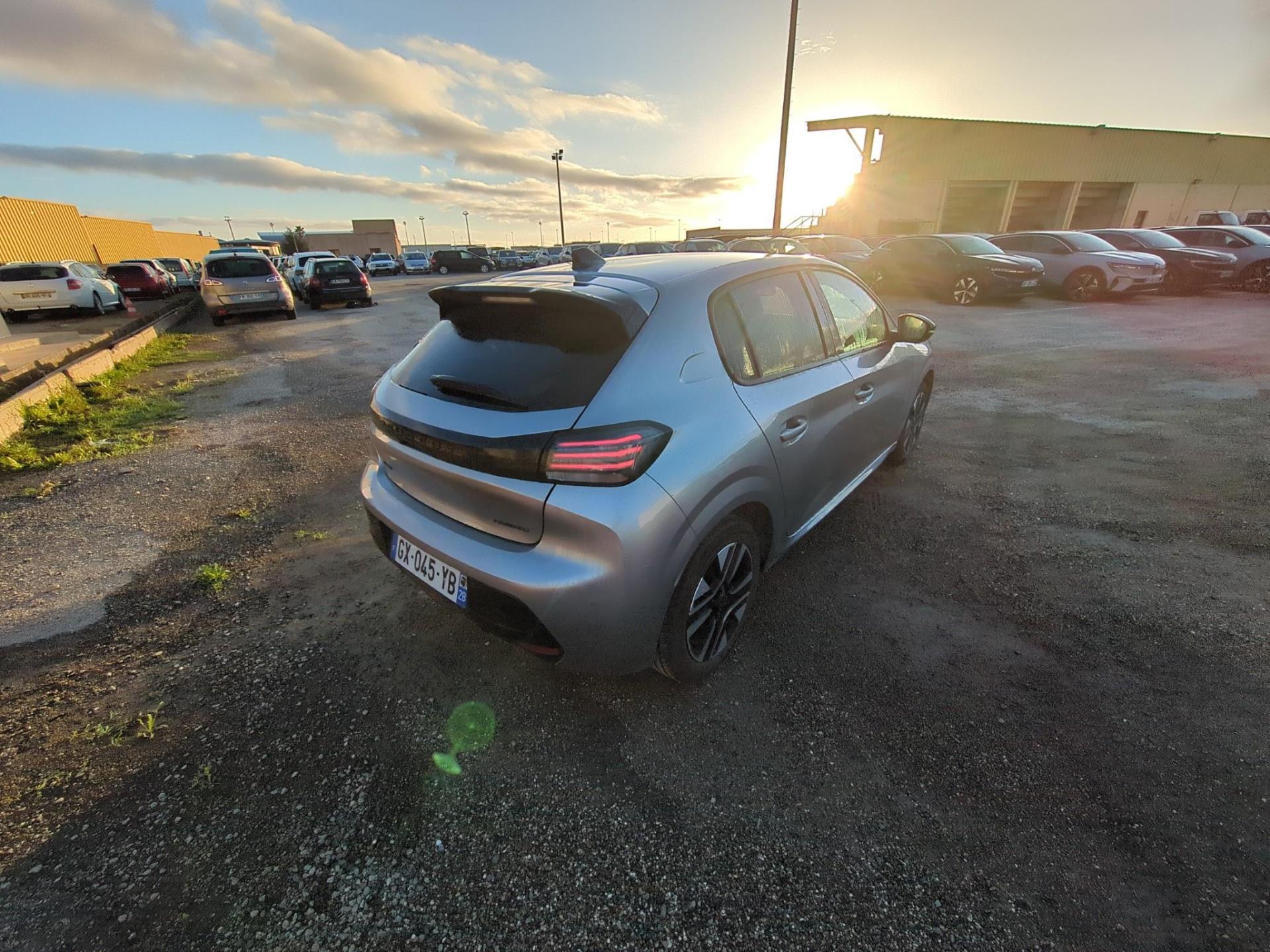 Peugeot 208 Hybrid 100 e-DCS6 Allure 2024