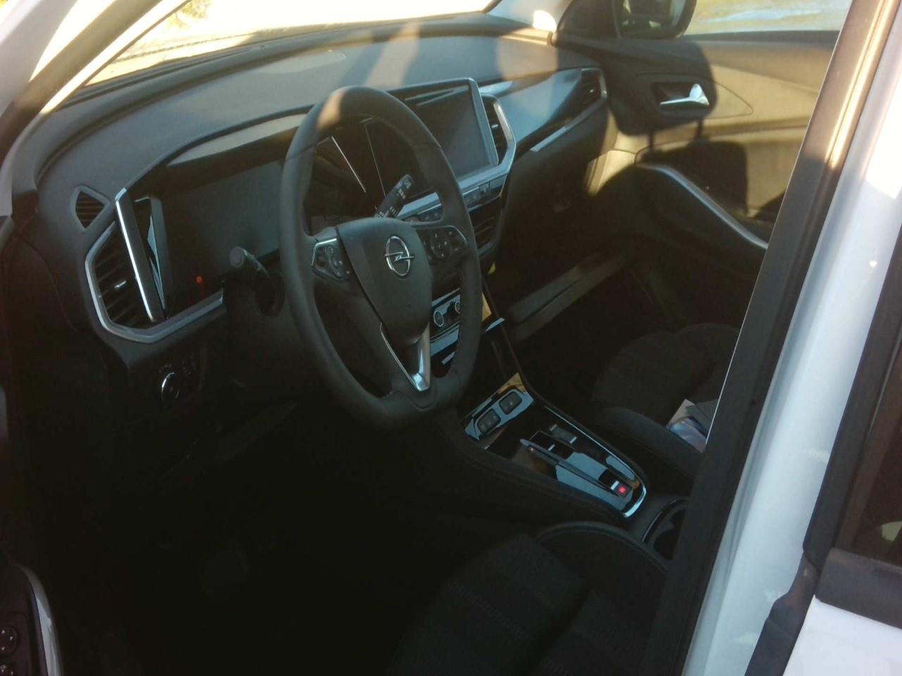 Foto Opel Grandland PHEV 3
