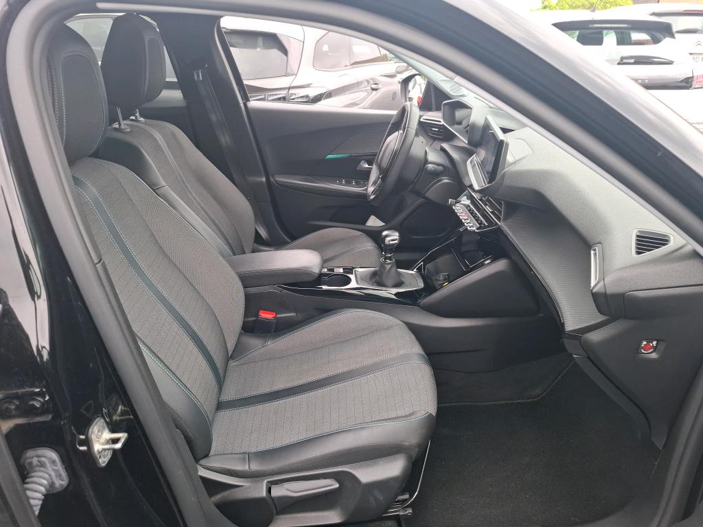 Peugeot 2008 PureTech 130 S&S BVM6 Allure Pack 2022