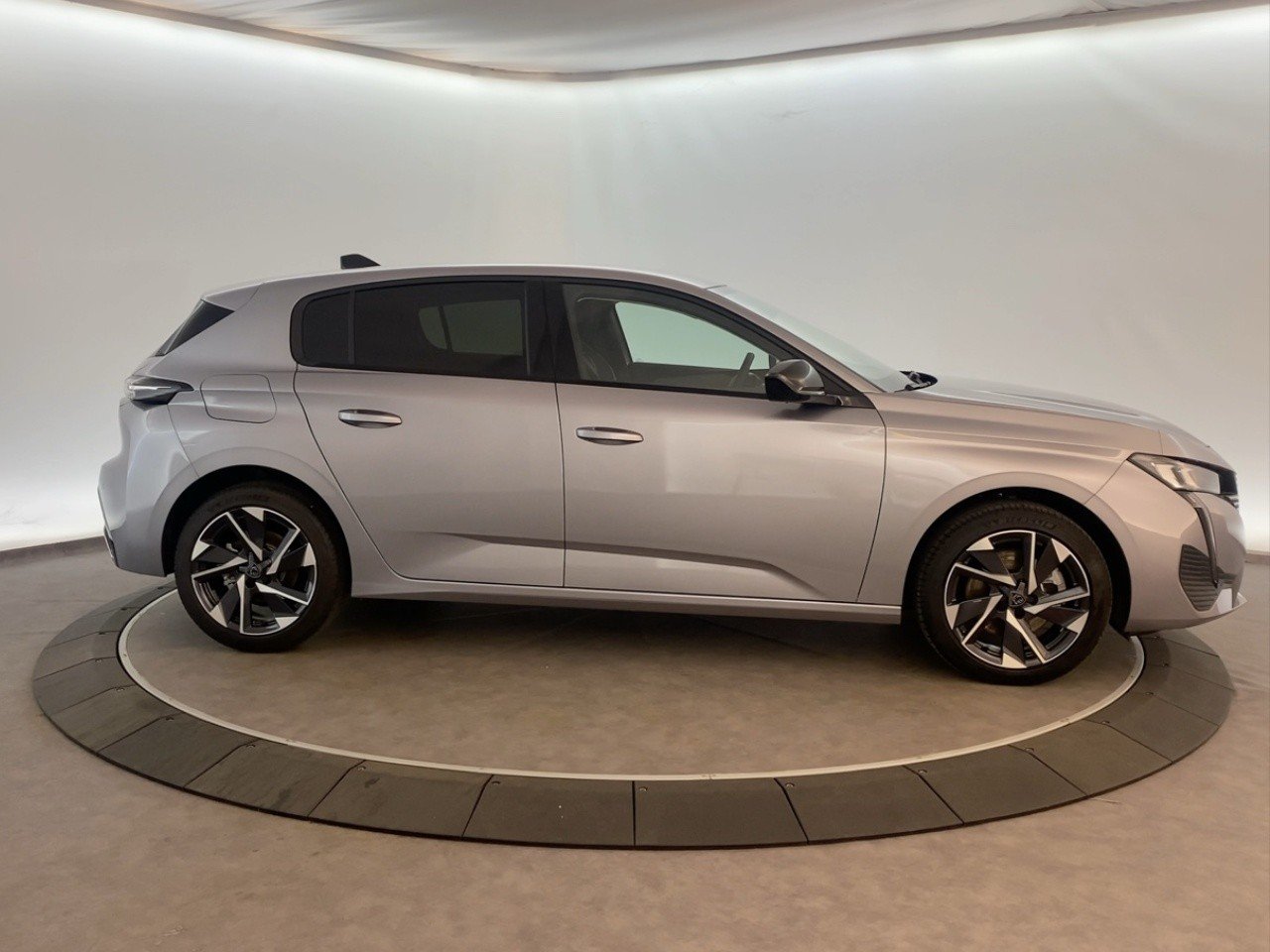 Peugeot 308 Hybrid 136 e-DCS6 Allure 2024