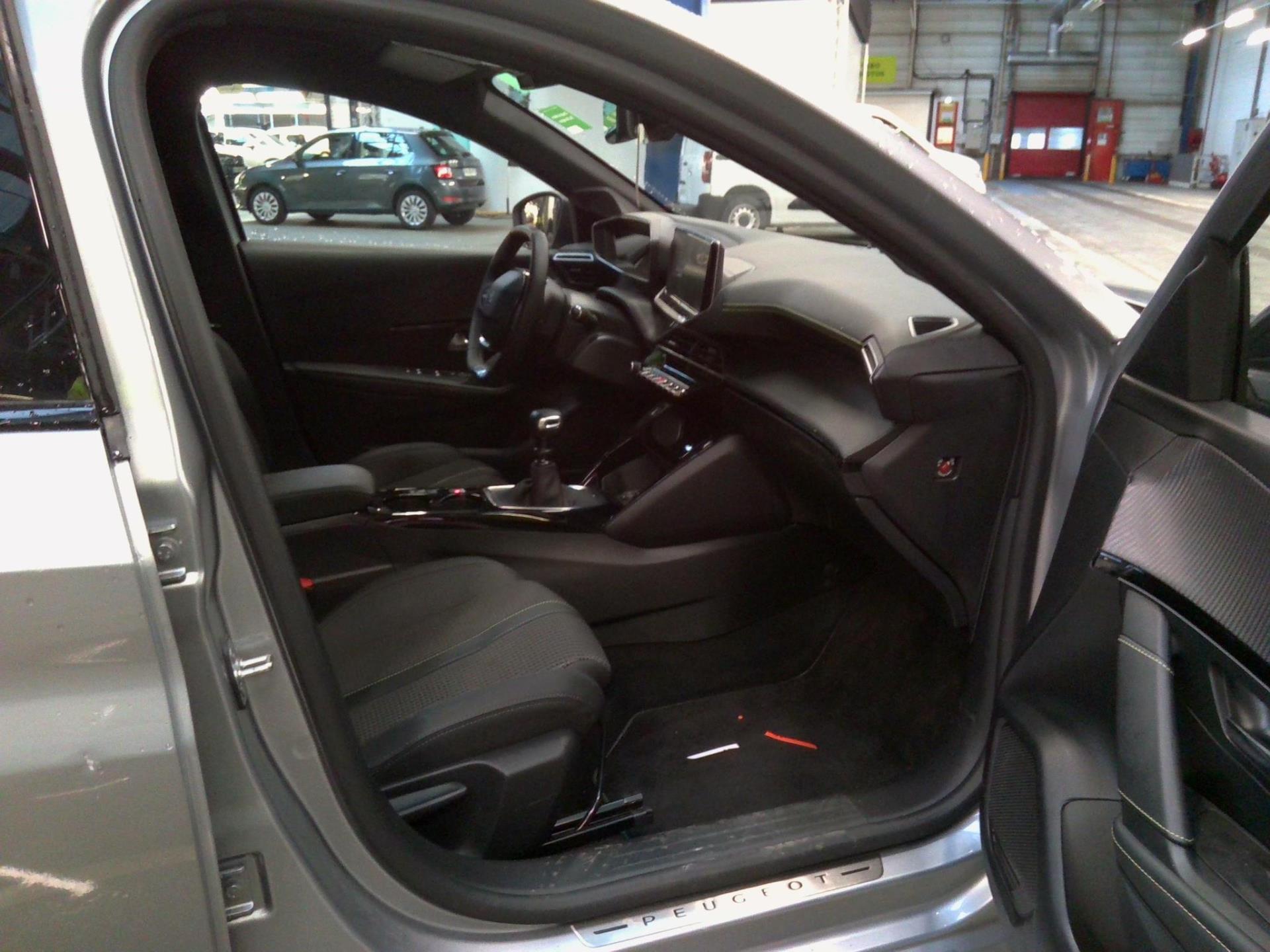 Peugeot 208 PureTech 100 S&S BVM6 GT 2023