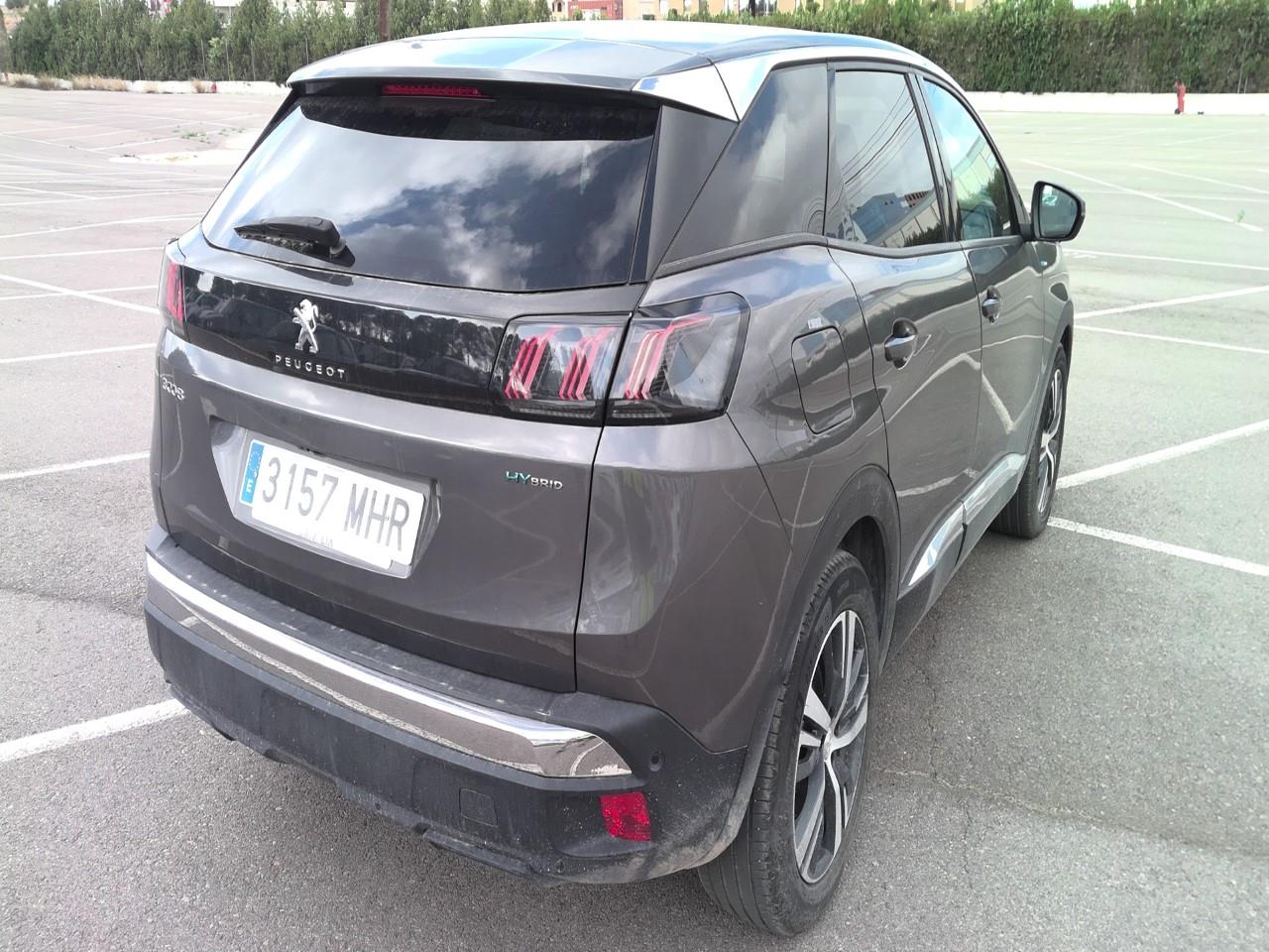 Foto Peugeot 3008 Hybrid 3