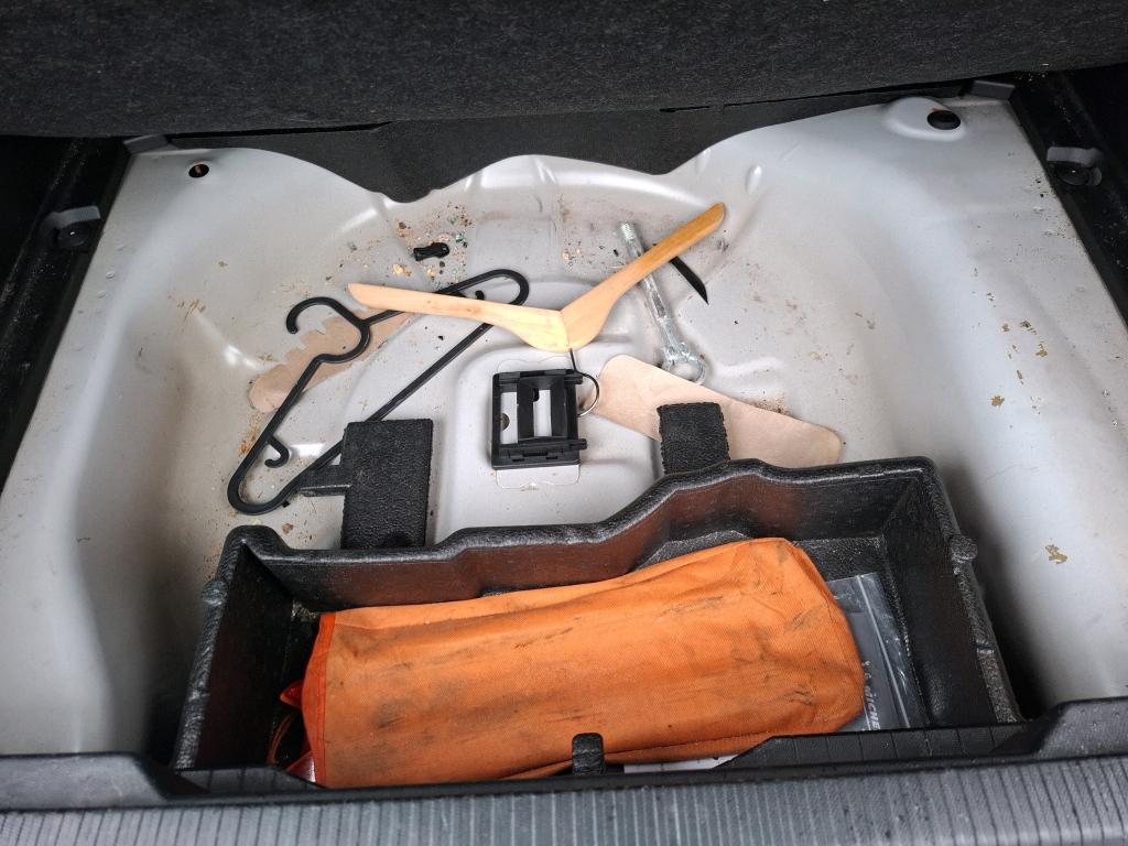 Peugeot 2008 BlueHDi 130 S&S EAT8 Active Business 2021