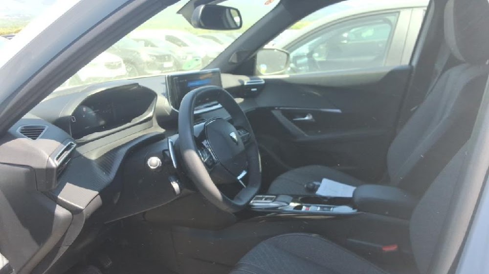 Foto Peugeot 2008 6