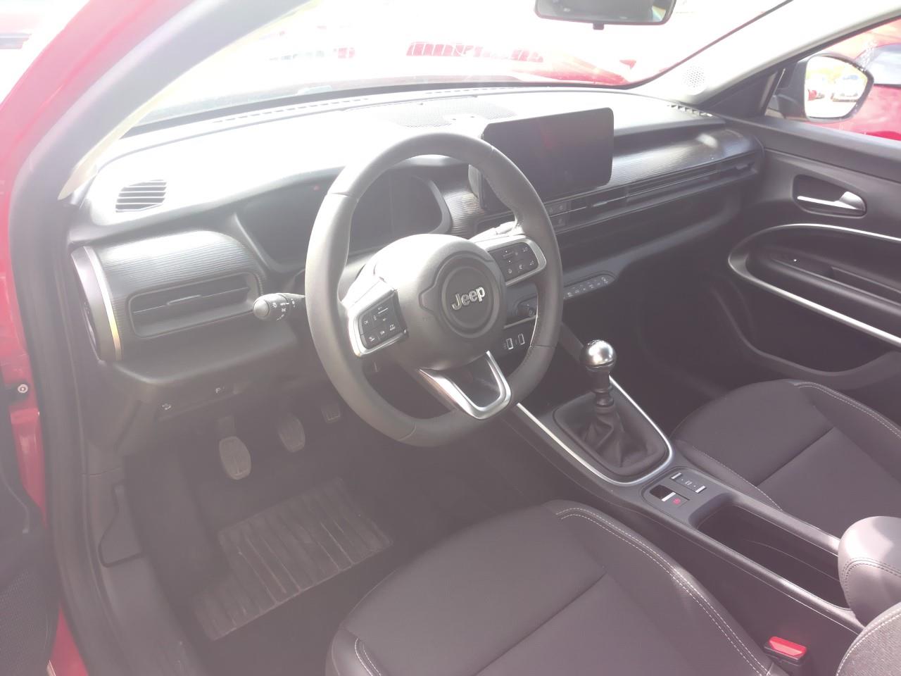 Foto Jeep AVENGER 4