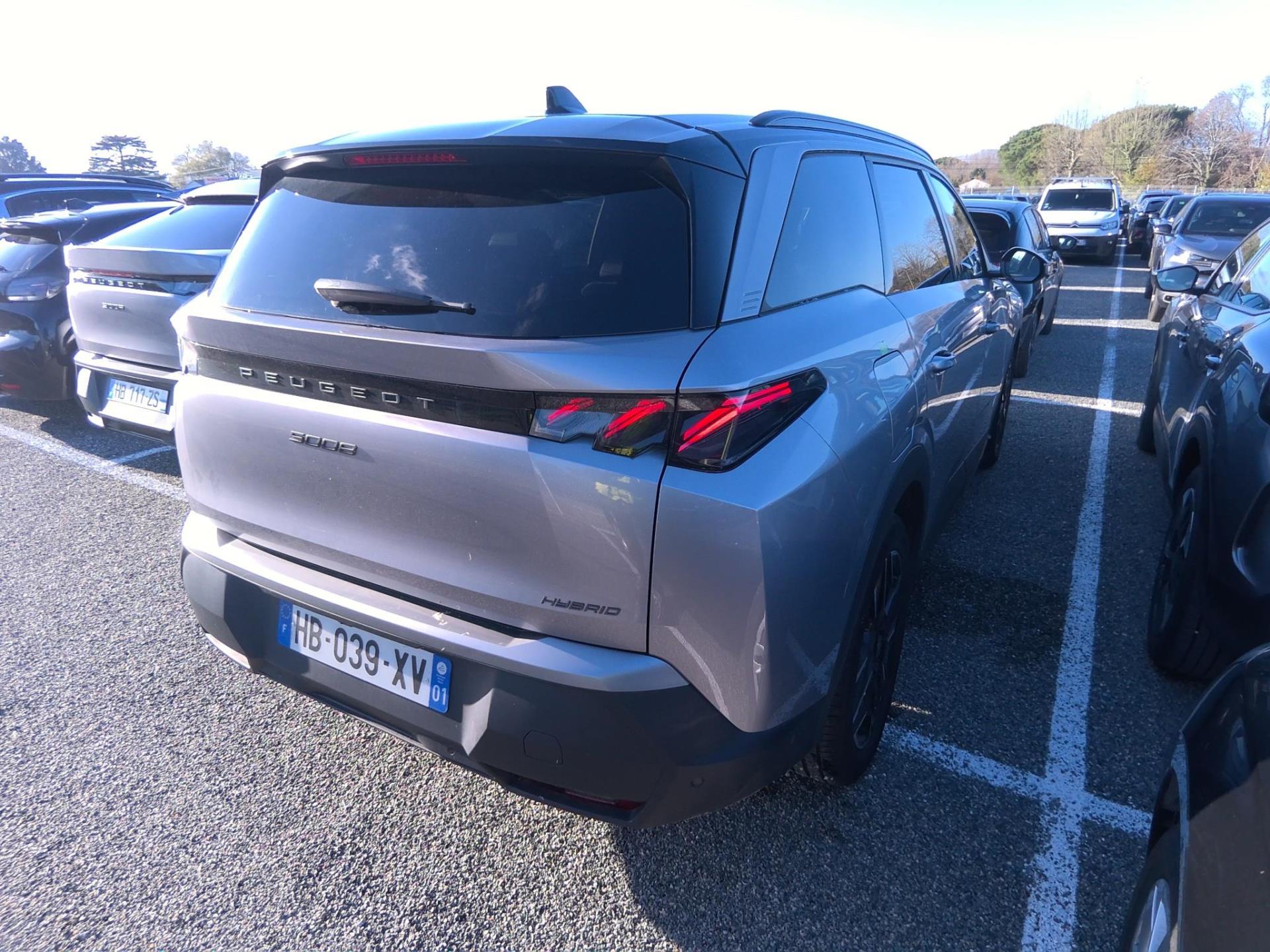 Peugeot 5008 Hybrid 136 e-DCS6 GT 2025