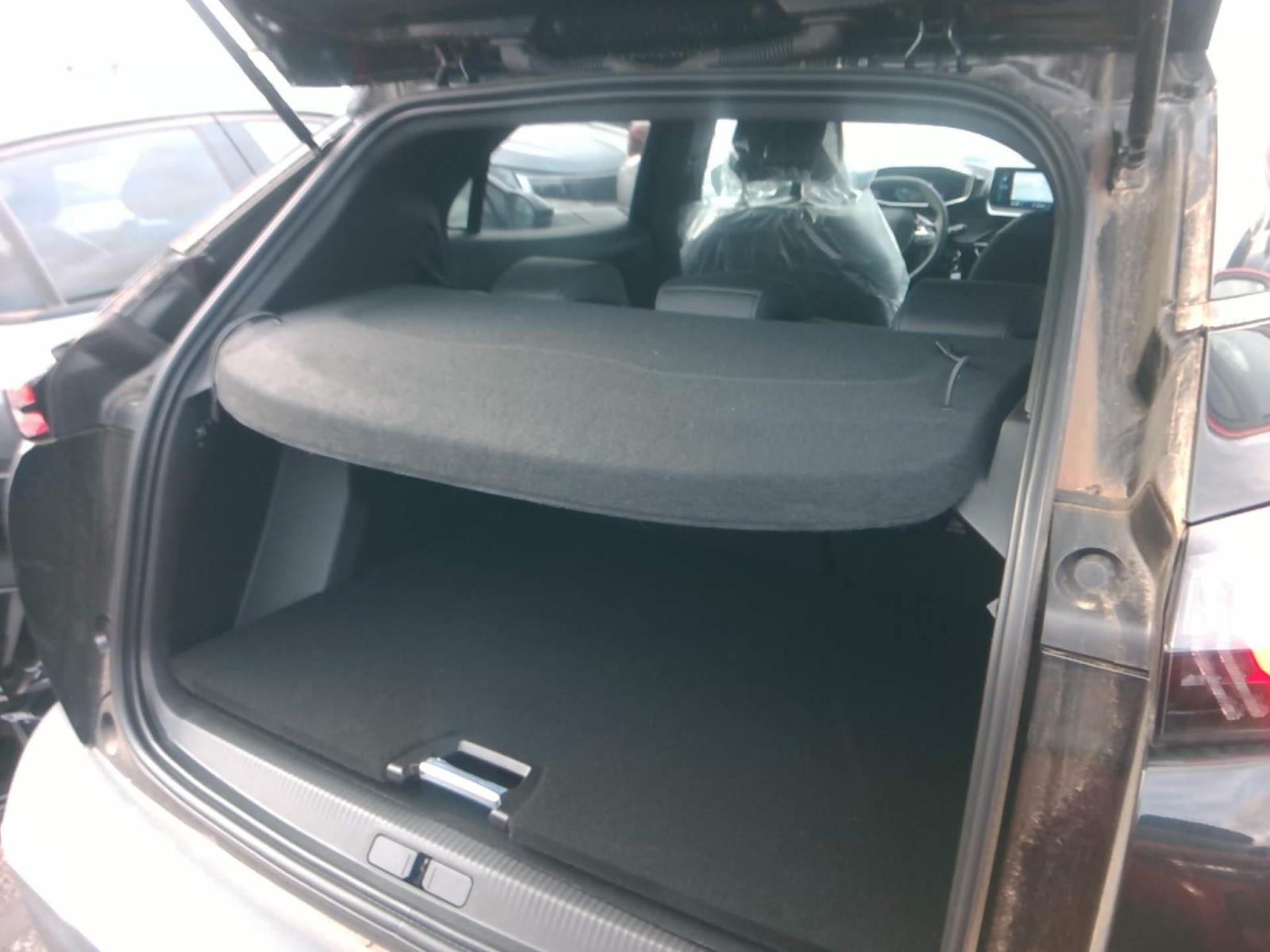 Peugeot 2008 PureTech 130 S&S BVM6 Allure Pack 2023