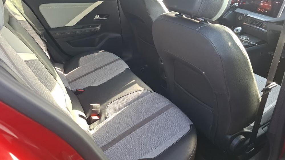 Foto Opel Astra 12