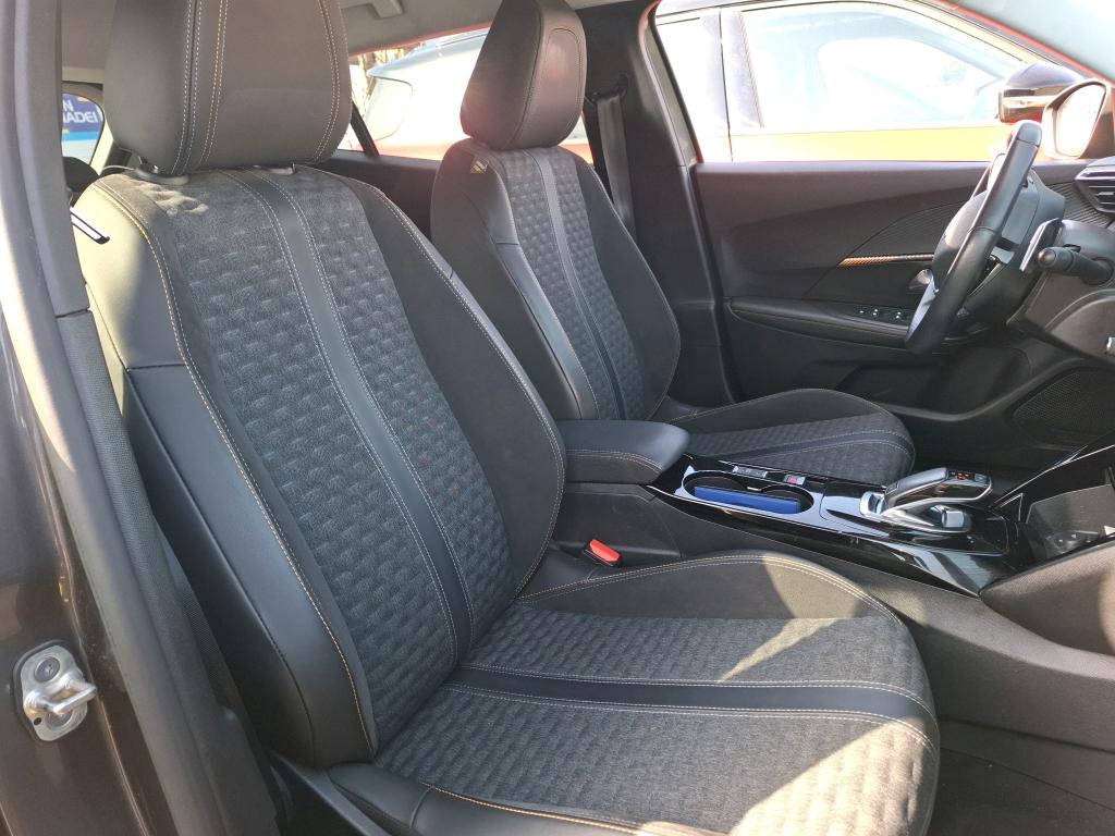 Peugeot 2008 BlueHDi 130 S&S EAT8 Roadtrip 2022