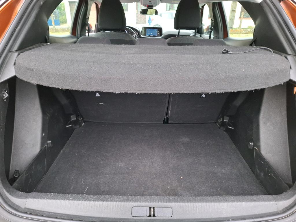 Peugeot 2008 BlueHDi 110 S&S BVM6 Active Business 2021