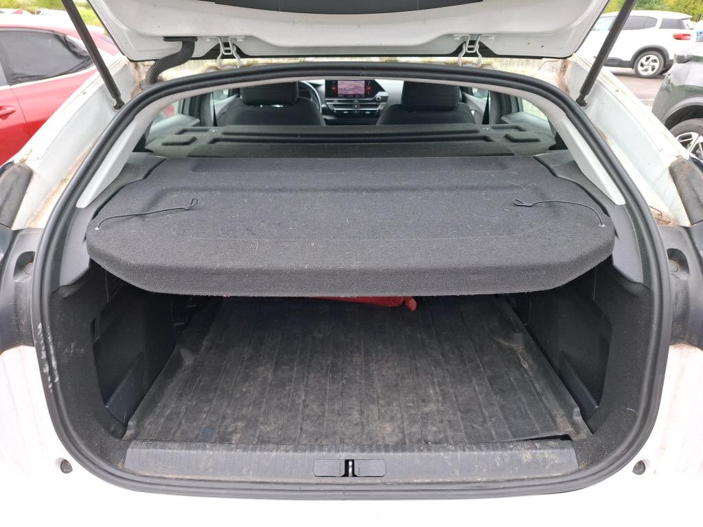 Citroen C4 SOCIETE BLUEHDI 130 S&S EAT8 FEEL NAV BUSINESS R 2021