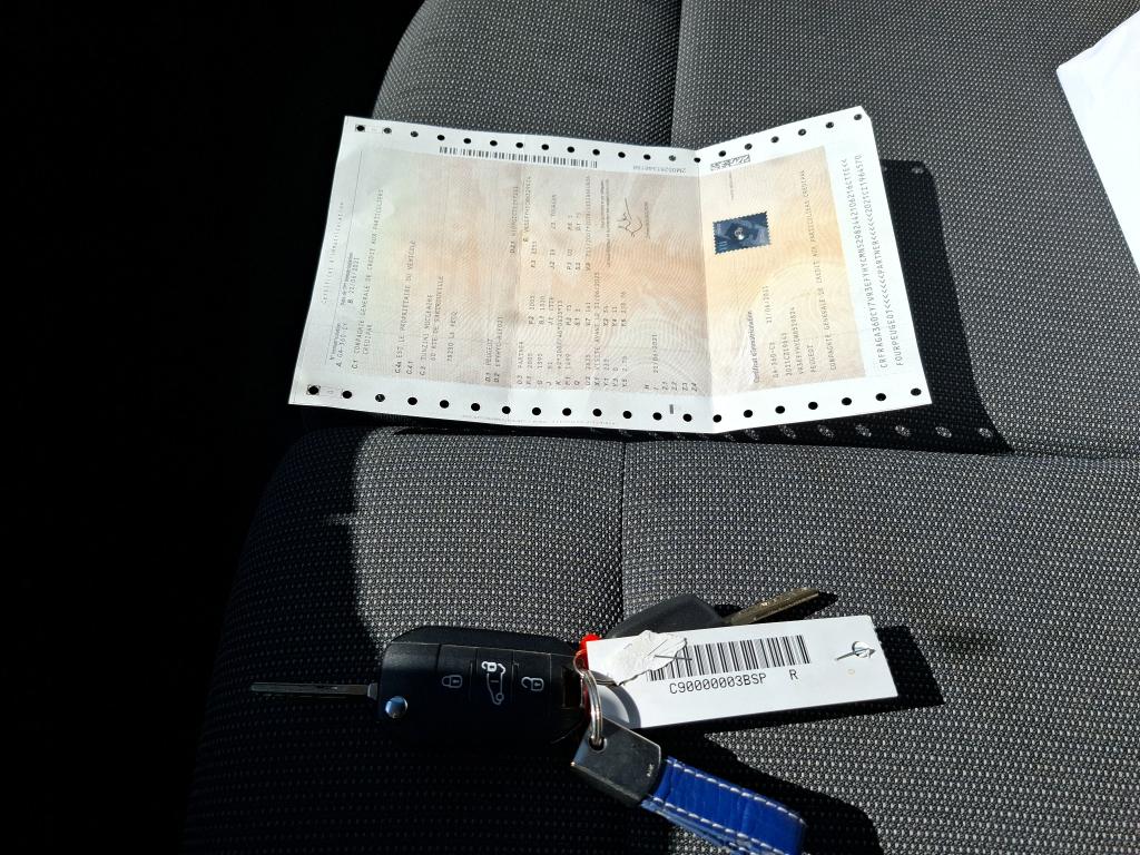 Peugeot PARTNER FOURGON STANDARD 650 KG BLUEHDI 100 S&S BVM5 PREMIUM 2021