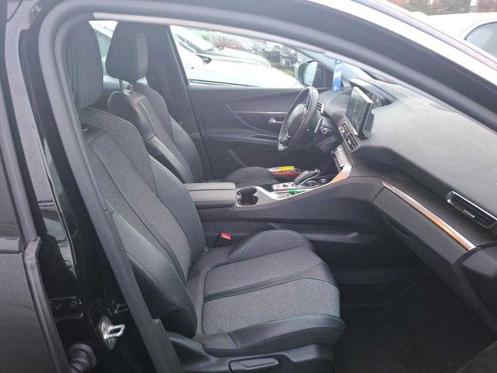 Peugeot 3008 Hybrid 225 e-EAT8 Active Pack 2022