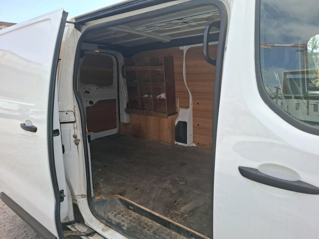 Peugeot EXPERT FGN TOLE STANDARD 2.0  BLUEHDI 120 S&S BVM6 PREMIUM 2018