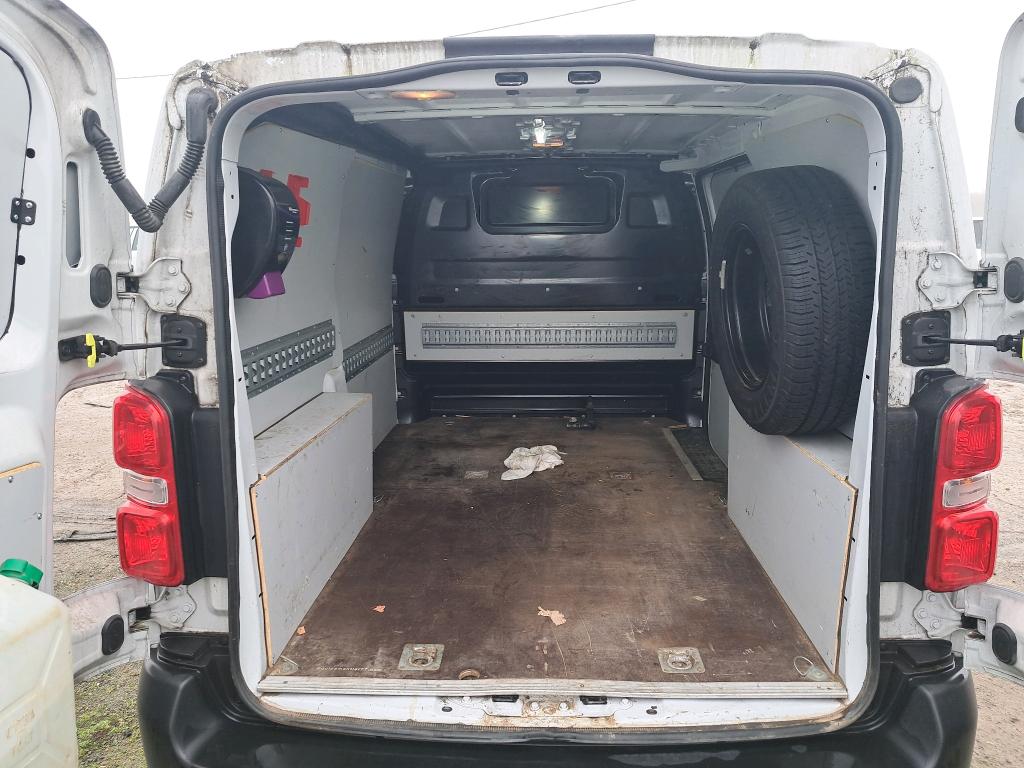 Peugeot EXPERT FGN TOLE STANDARD BLUEHDI 100 S&S BVM6 PREMIUM 2022