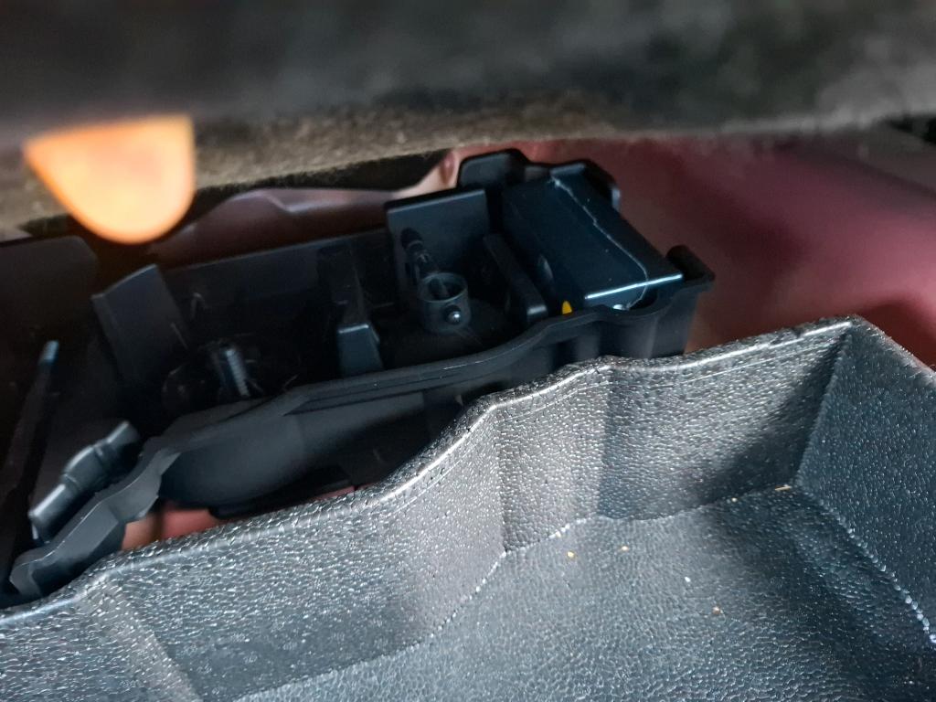 Peugeot 2008 PureTech 130 S&S EAT8 GT 2024