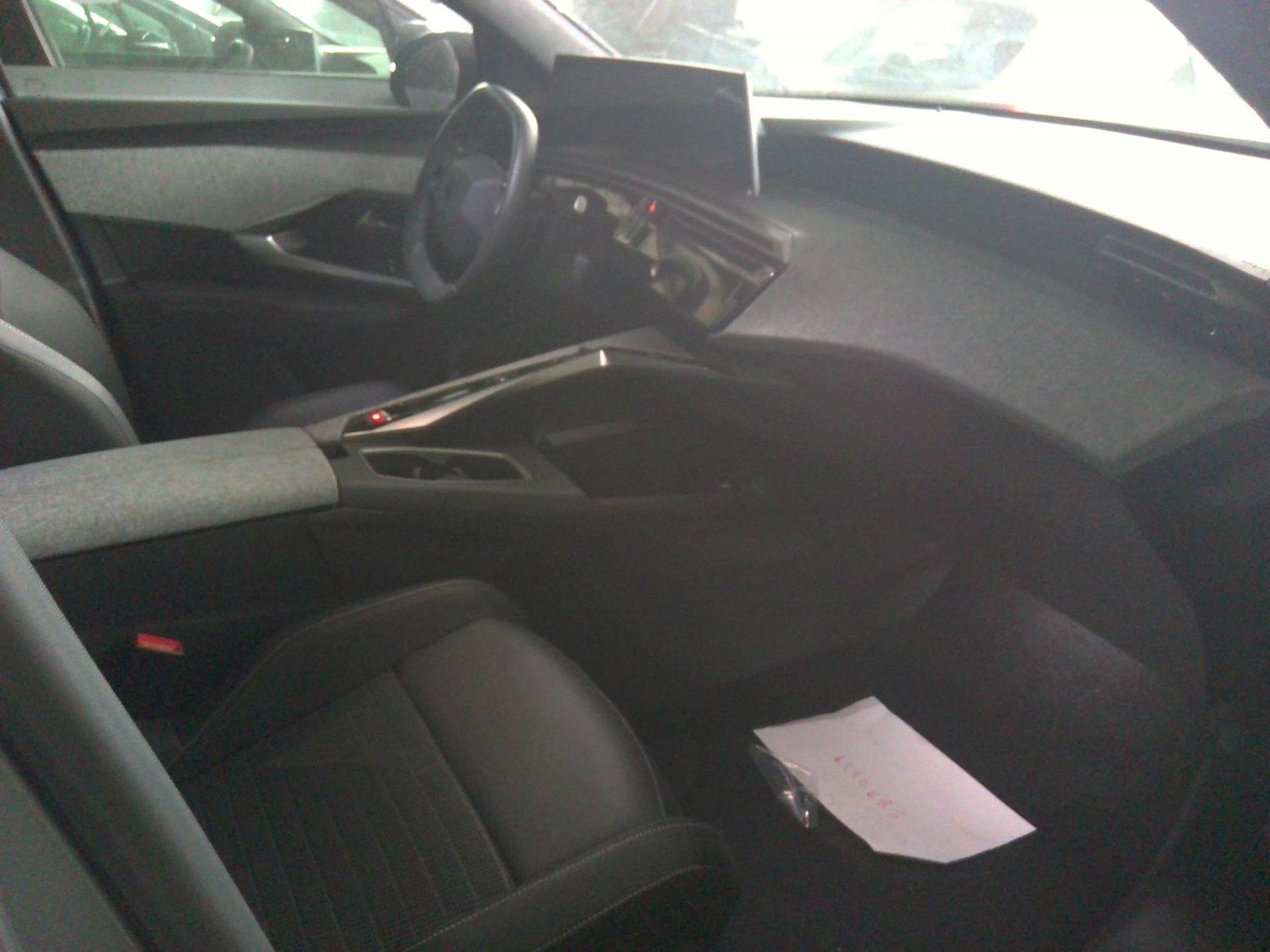 Peugeot 3008 Electrique 210 ch 73 kWh Allure 2023