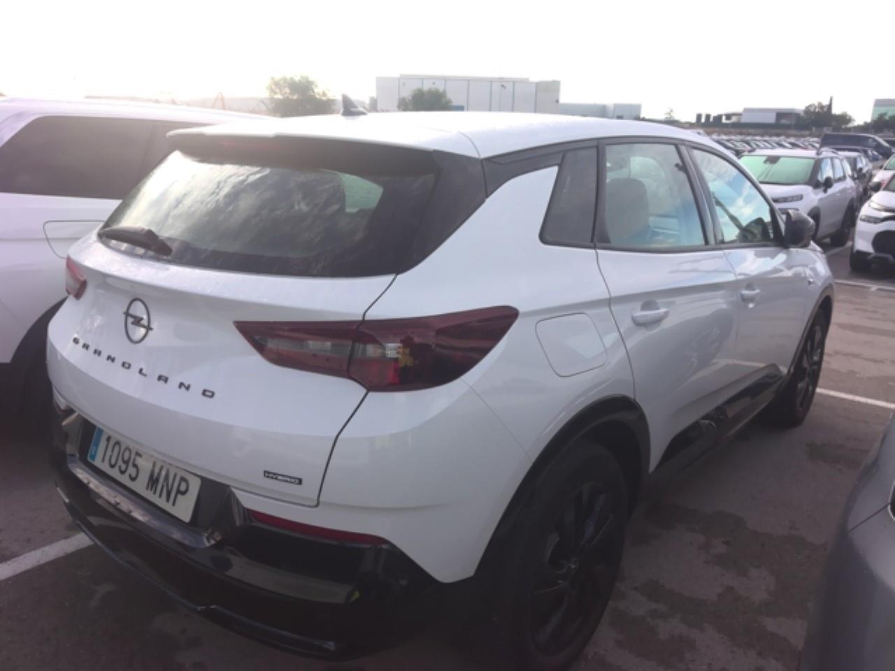 Foto Opel Grandland PHEV 6