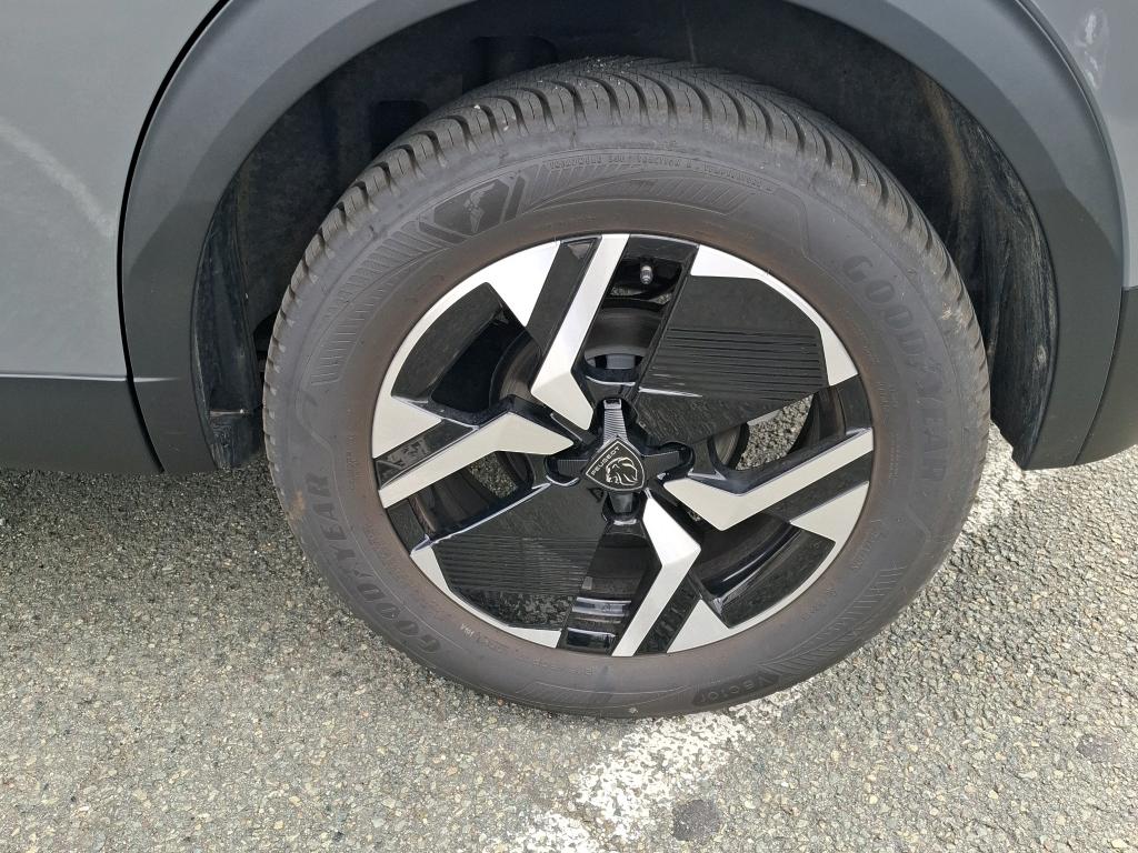 Peugeot 2008 Hybrid 145 e-DCS6 GT 2025