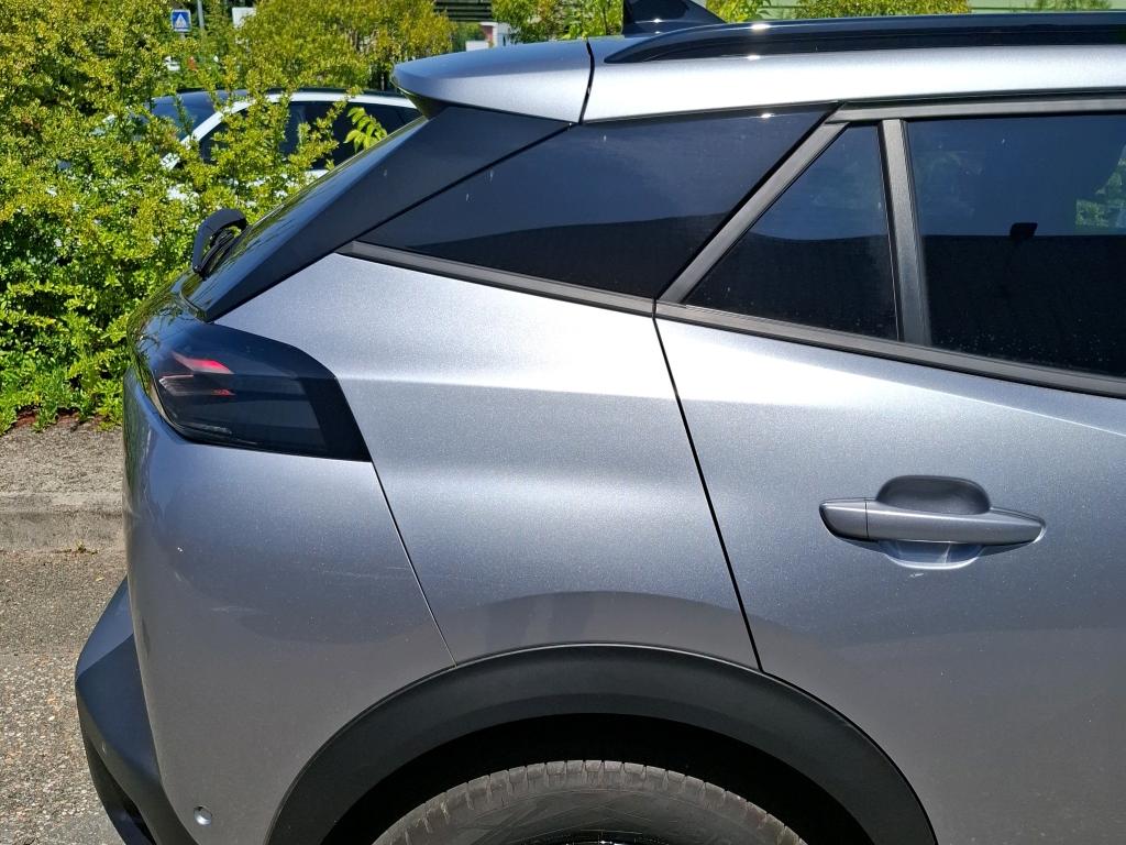 Peugeot 2008 Hybrid 136 e-DCS6 Allure 2024