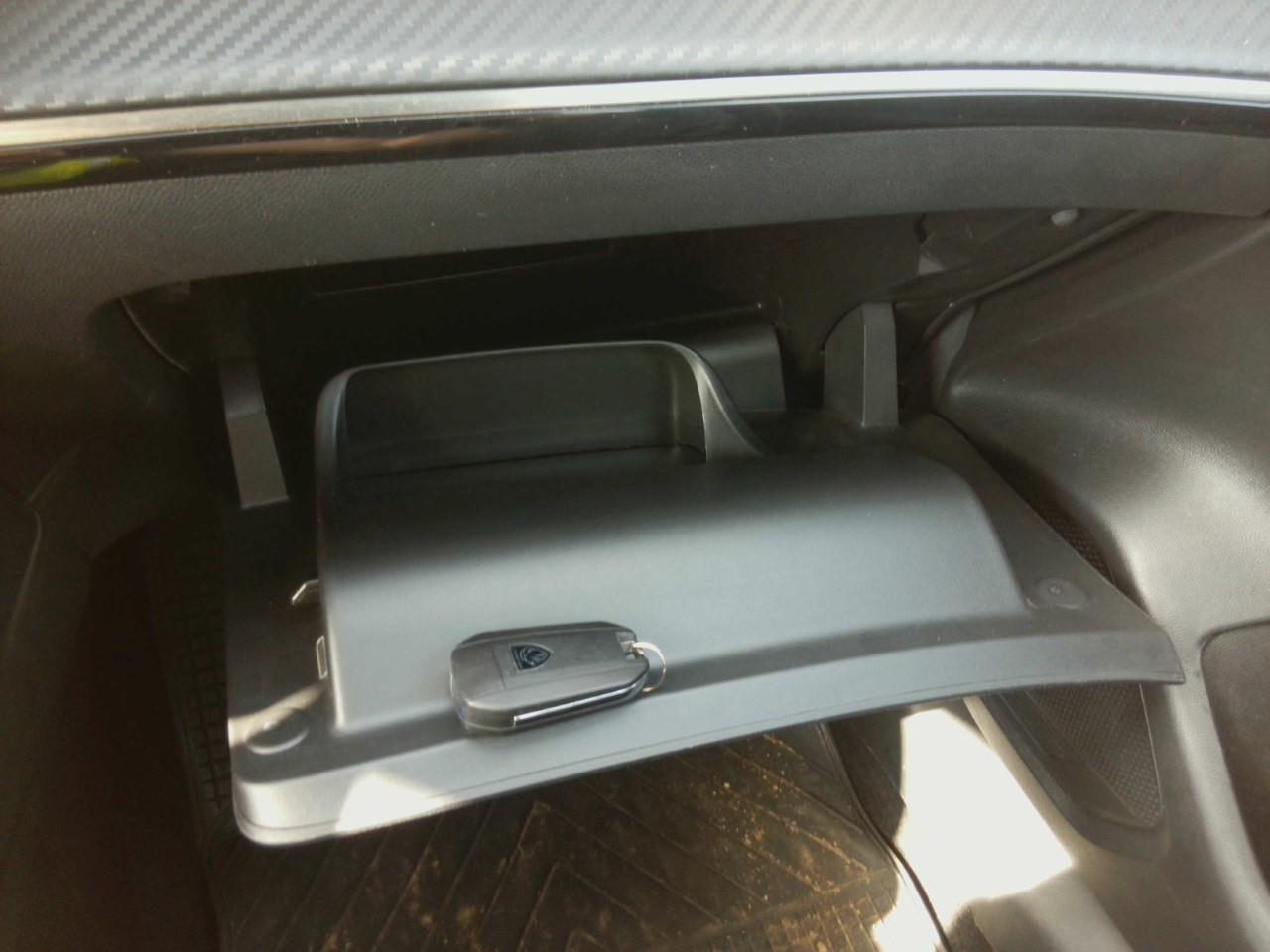 Foto Peugeot 308 8