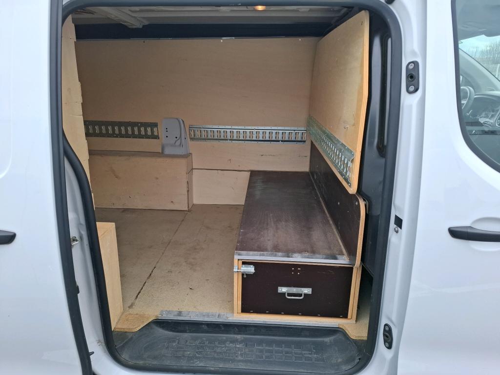 Peugeot EXPERT FGN TOLE M BLUEHDI 145 S&S EAT8  2023