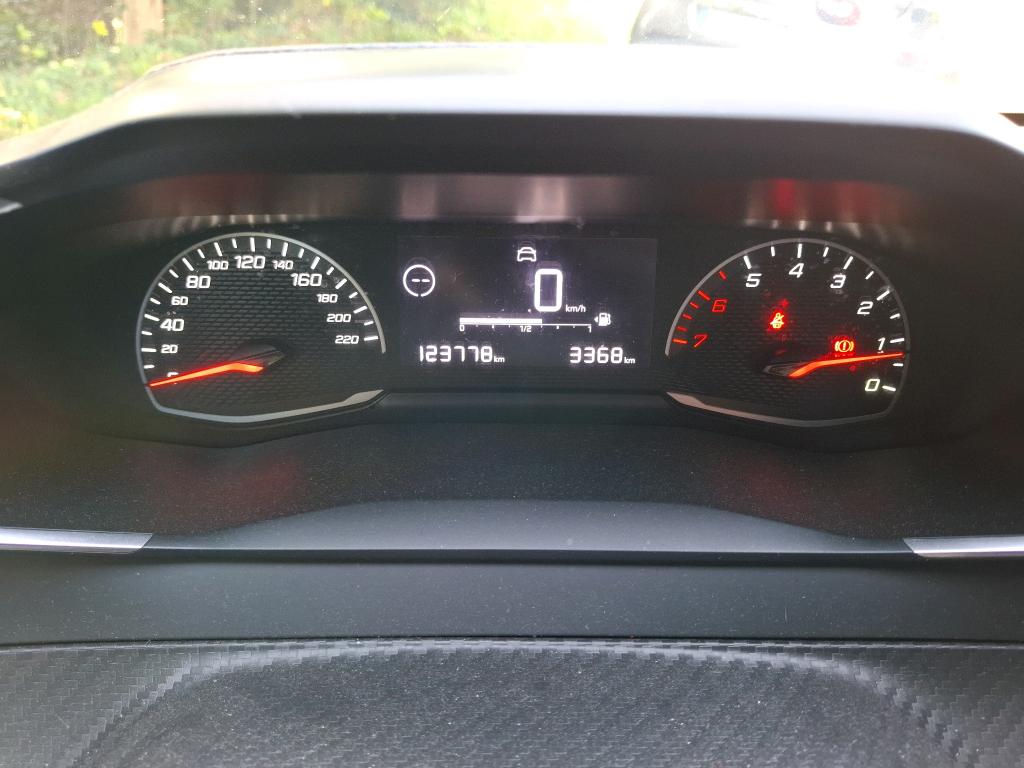 Peugeot 208 BLUEHDI 100 S&S BVM6 PREMIUM 2022