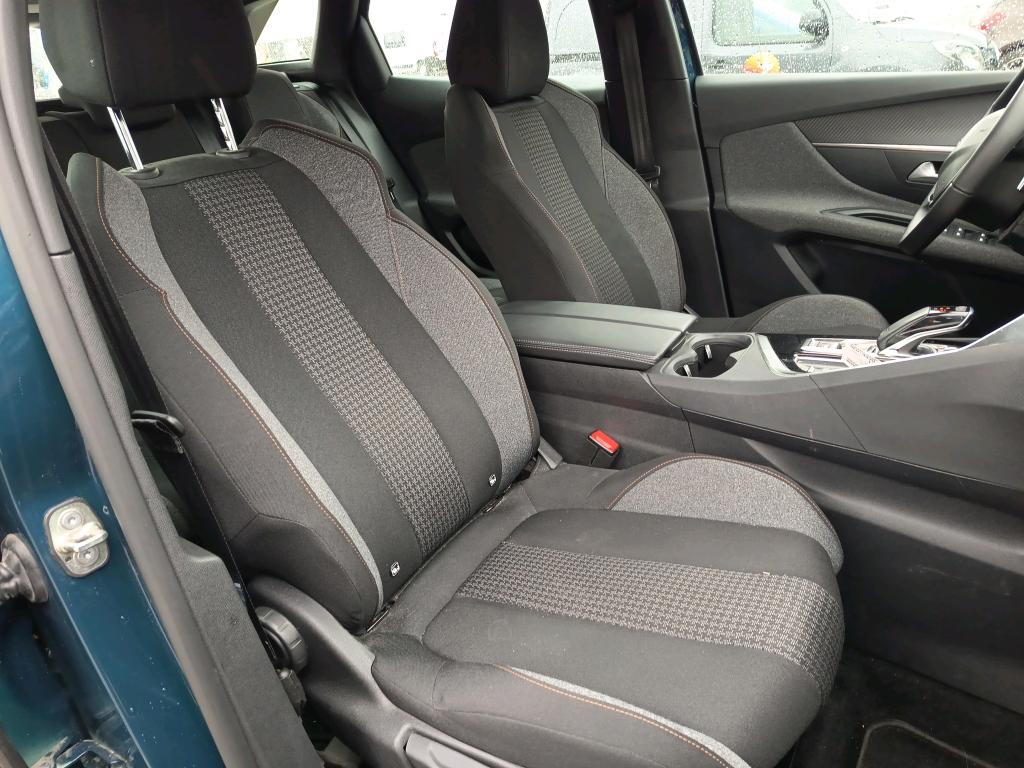 Peugeot 3008 BlueHDi 130ch S&S EAT8 Active Pack 2022