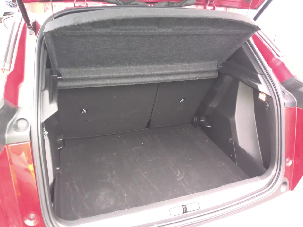 Foto Peugeot 2008 13