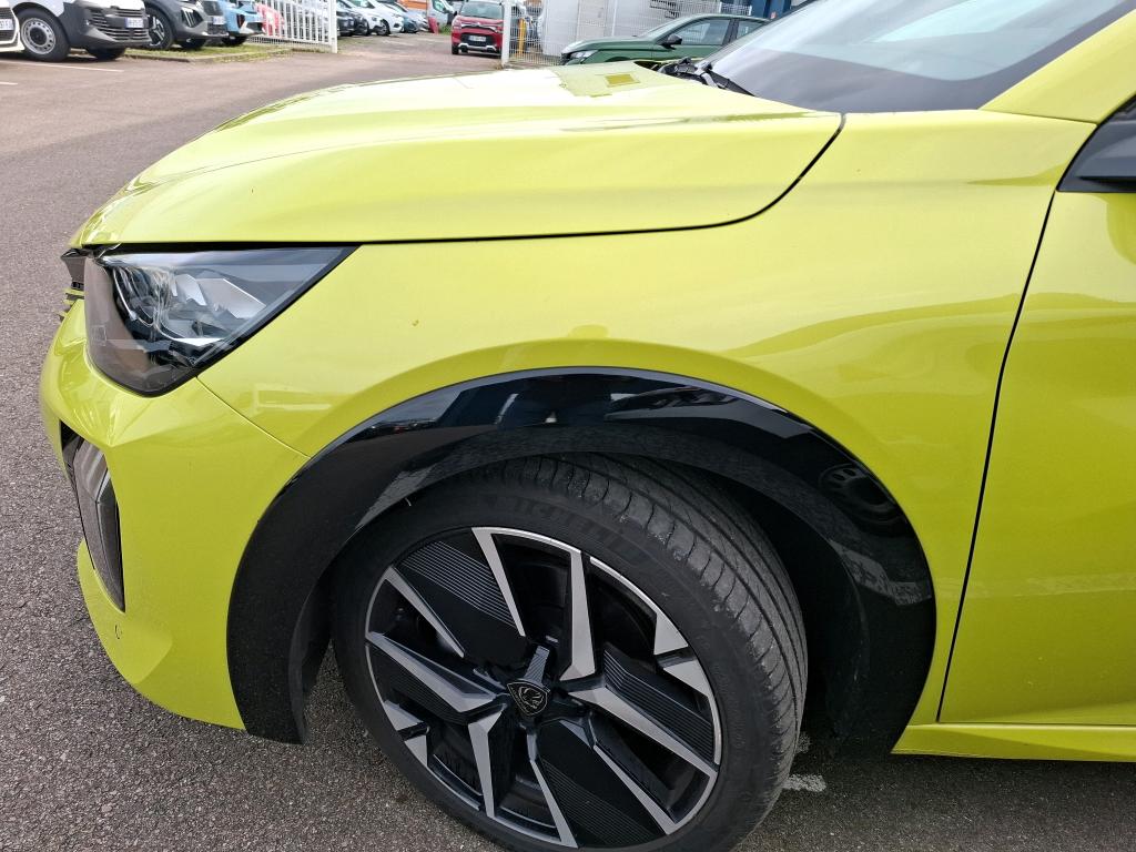 Peugeot 208 Hybrid 145 ch e-DCS6 GT 2025