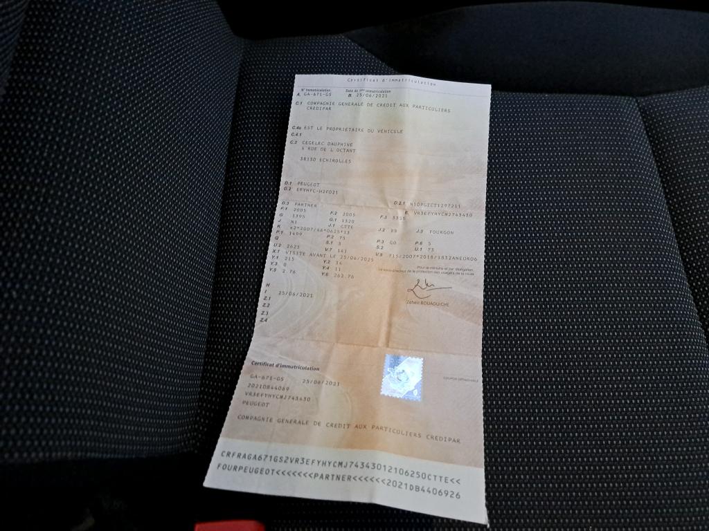 Peugeot PARTNER FOURGON STANDARD 650 KG BLUEHDI 100 S&S BVM5 ASPHALT 2021