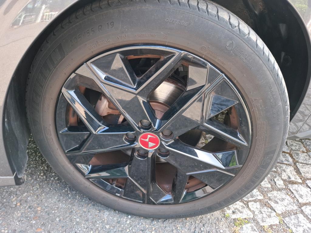 DS DS 4 BlueHDi 130 EAT8 Performance Line 2022