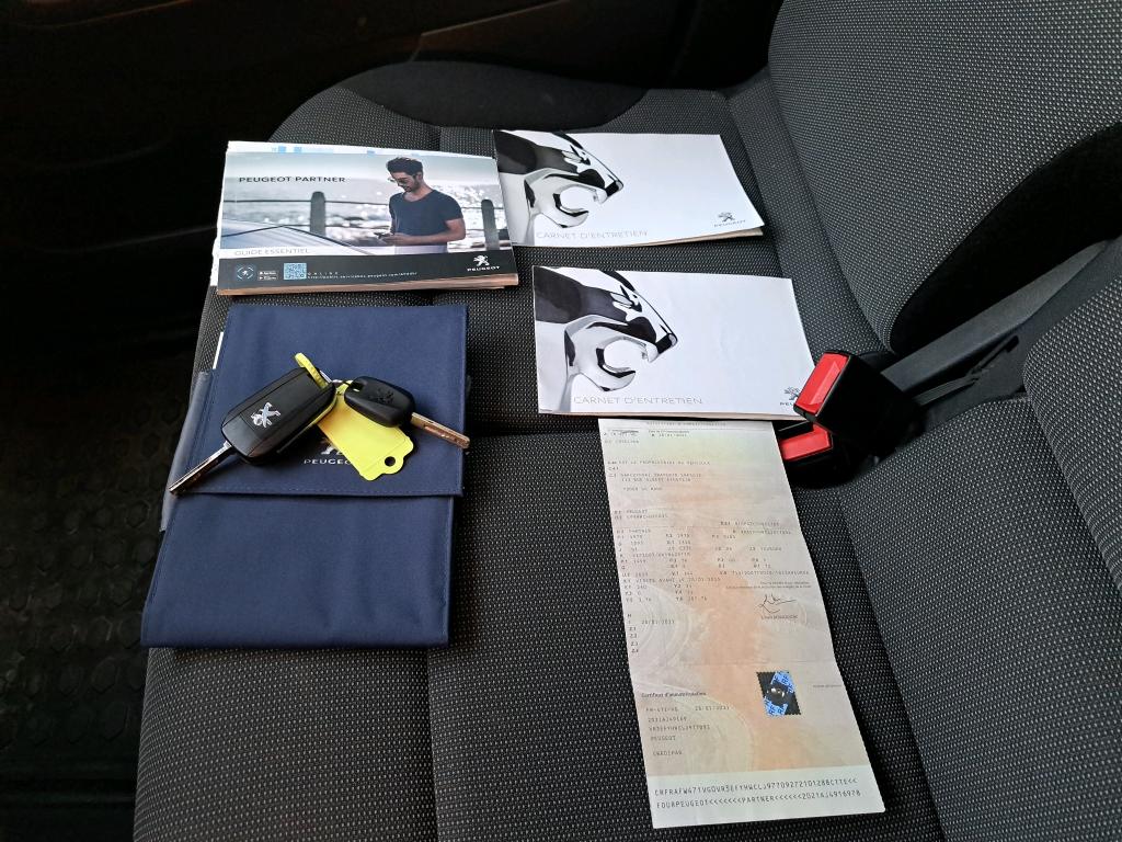 Peugeot PARTNER FOURGON STANDARD 650 KG BLUEHDI 75 BVM5 PREMIUM 2021