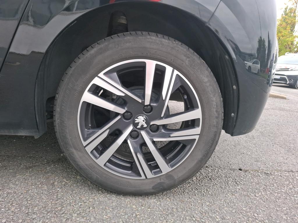 Peugeot 208 PureTech 100 S&S BVM6 Style 2023
