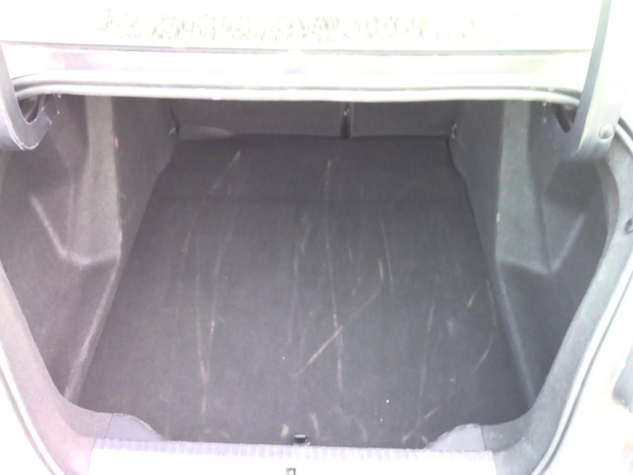 Foto Citroën C4 X 13
