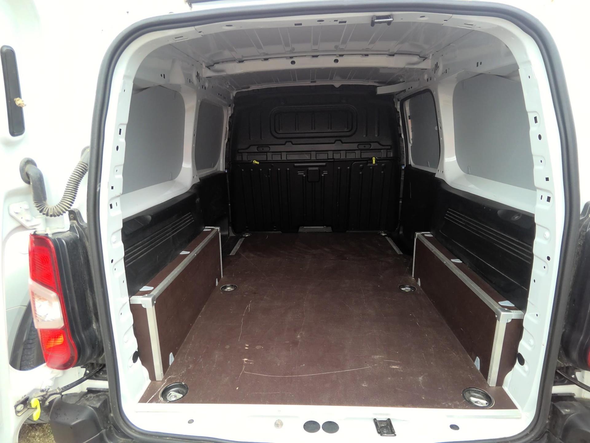 Citroen BERLINGO VAN TAILLE XL 950KG BLUEHDI 100 S&S BVM6 2024