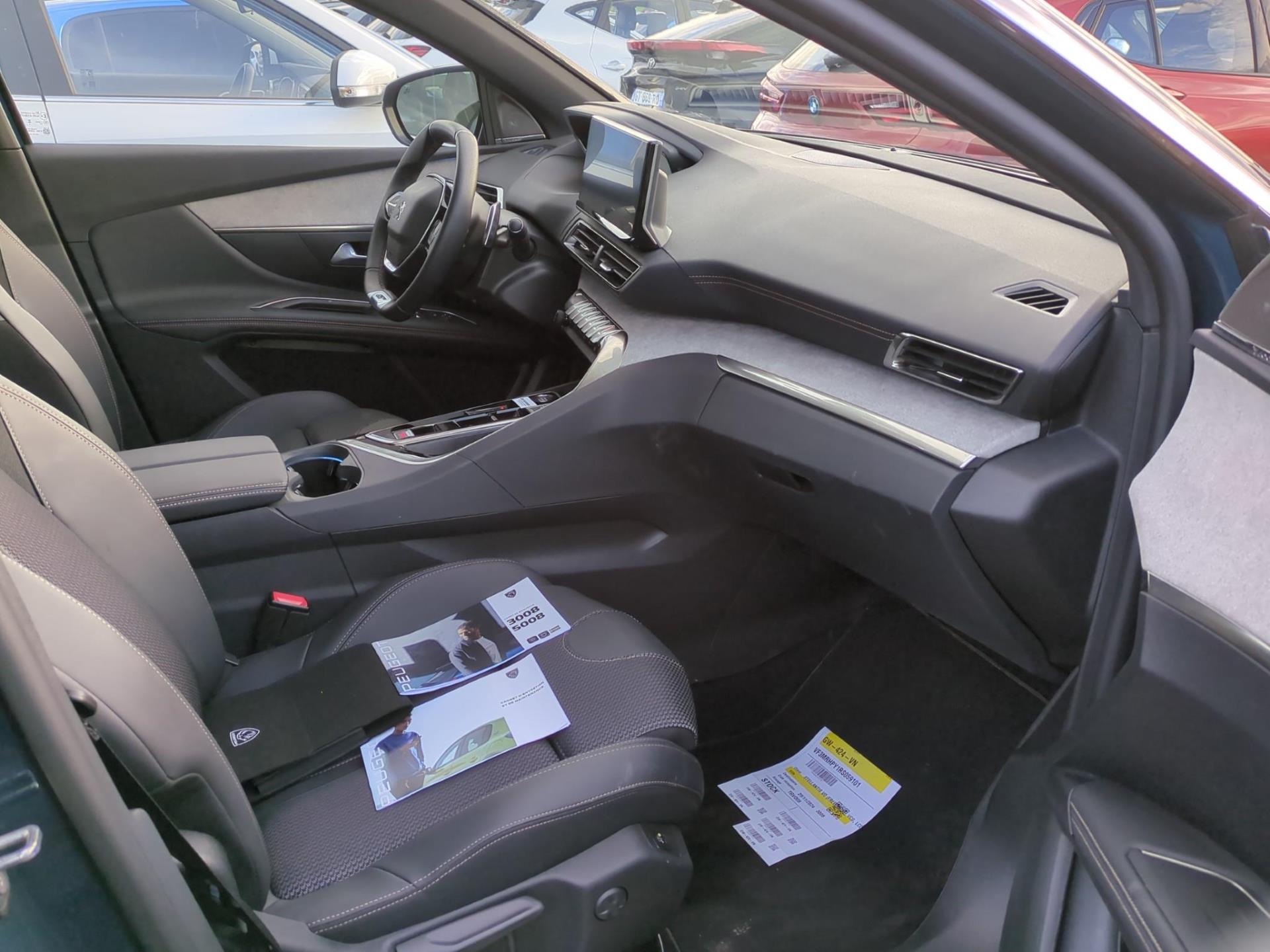 Peugeot 3008 Hybrid 136 e-DCS6 GT 2024