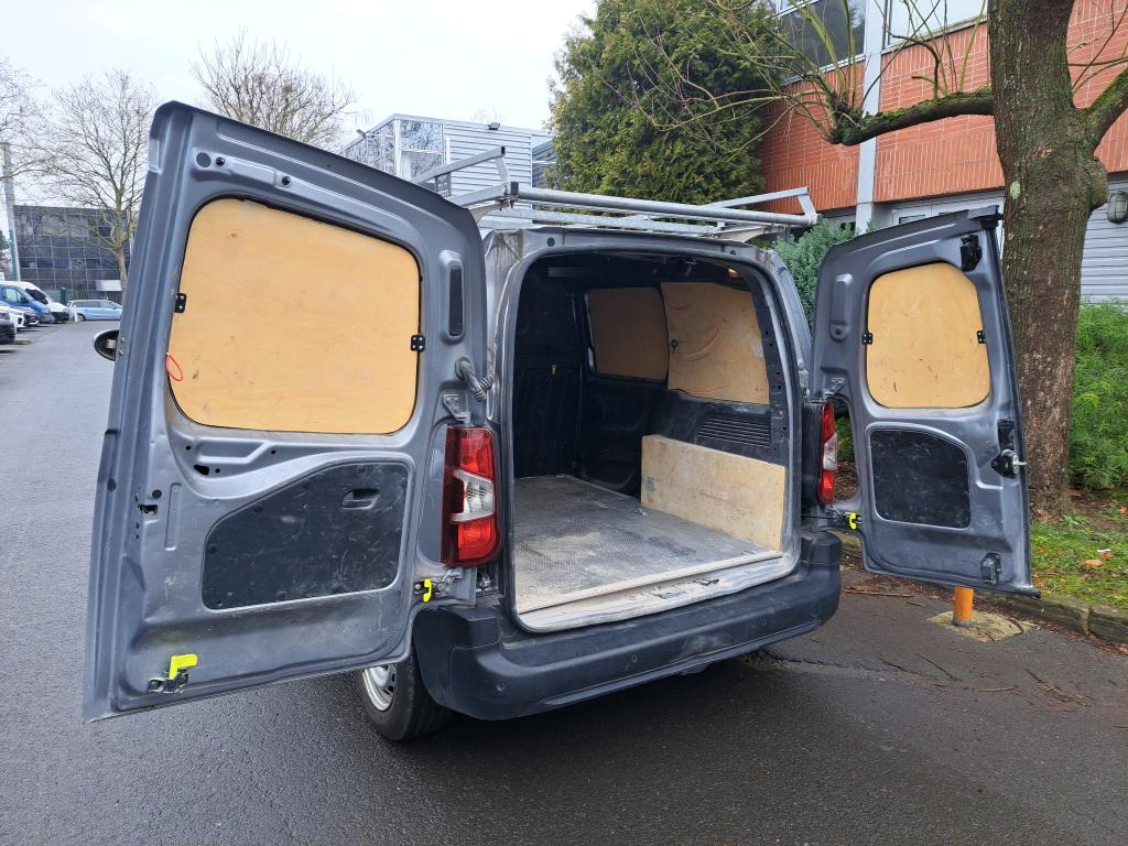 Peugeot PARTNER FOURGON STANDARD 650 KG BLUEHDI 100 S&S BVM5 PREMIUM 2020