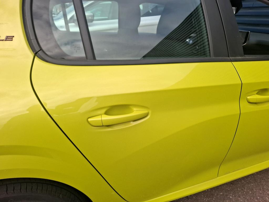 Peugeot 208 Hybrid 110 ch e-DCS6 Style 2025