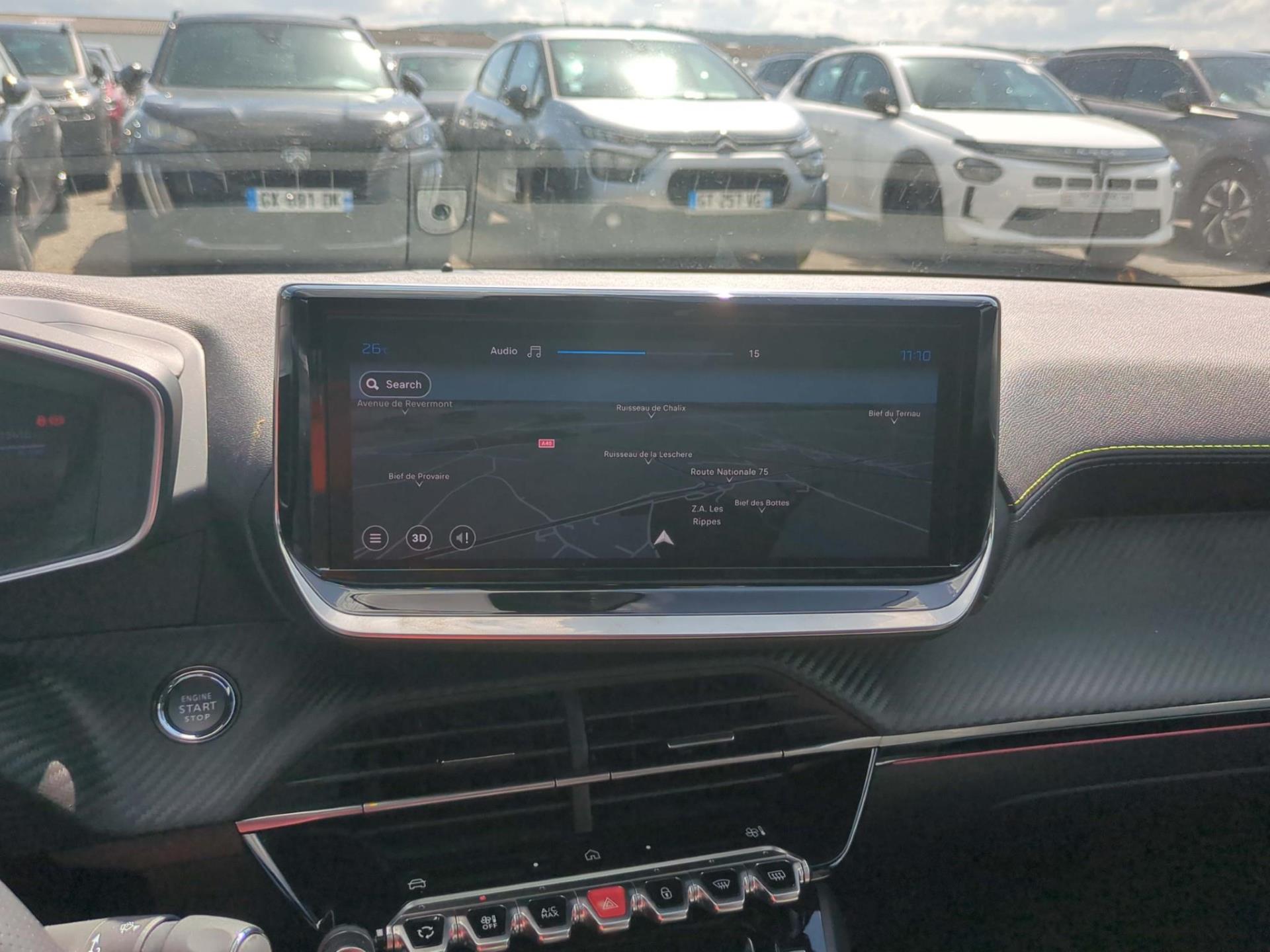 Peugeot 208 Hybrid 136 e-DCS6 GT 2024
