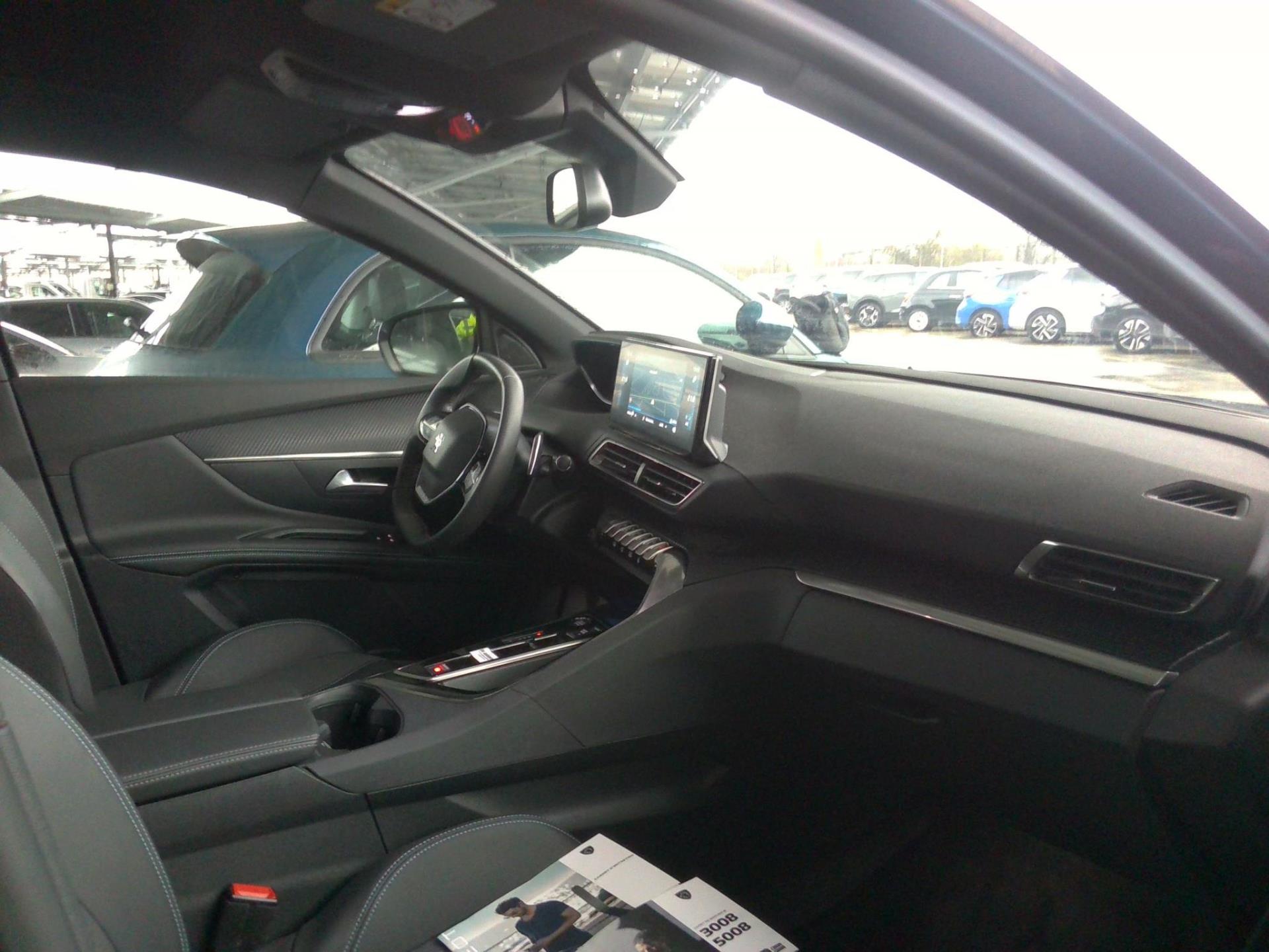 Peugeot 3008 Hybrid 136 e-DCS6 Allure Pack 2024