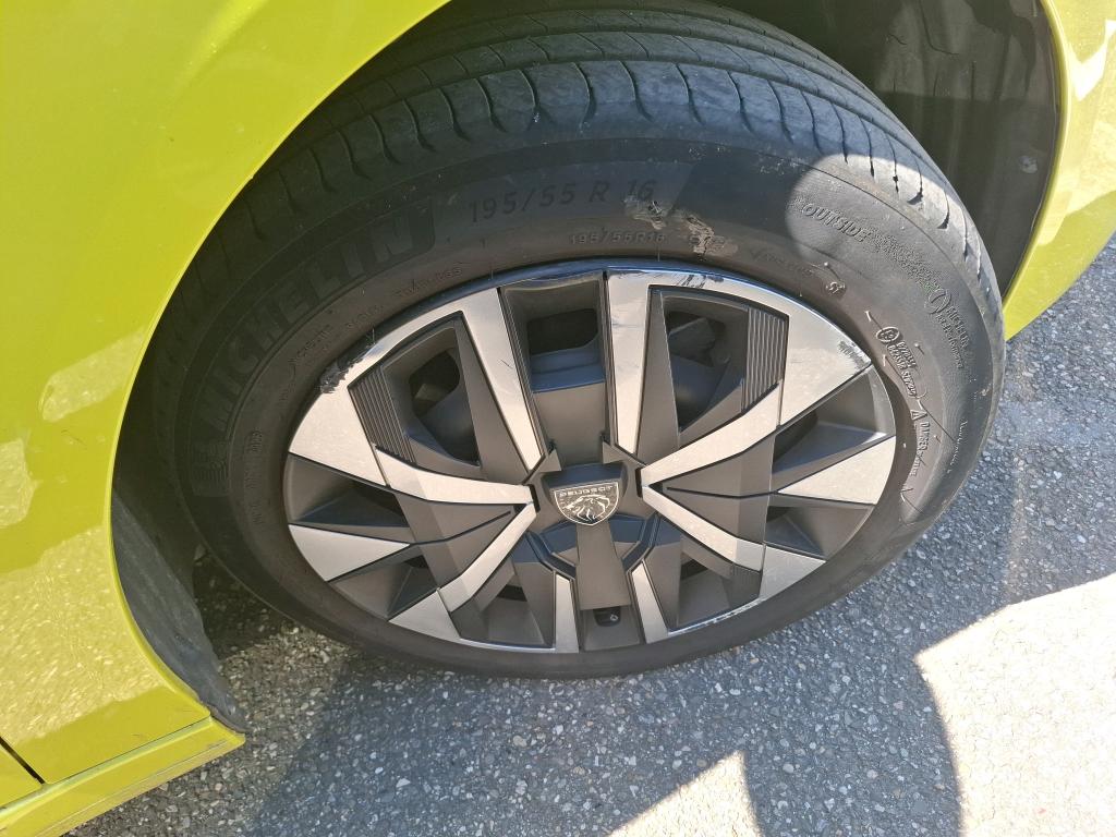 Peugeot 208 Hybrid 110 ch e-DCS6 Style 2025