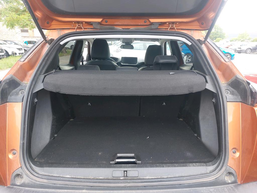 Peugeot 2008 PureTech 130 S&S EAT8 Allure Pack 2022