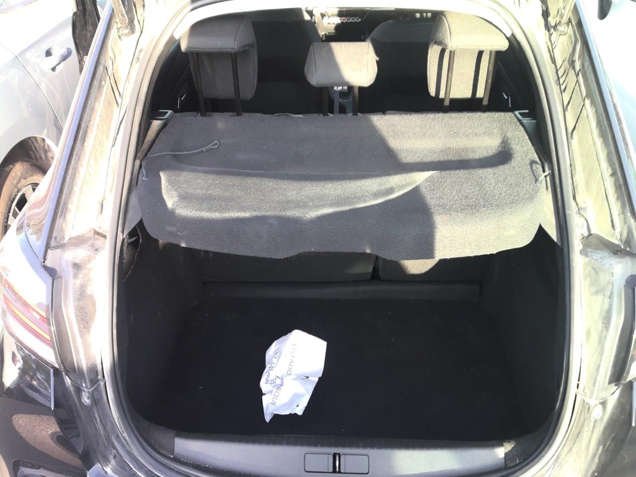 Foto Peugeot 208 13
