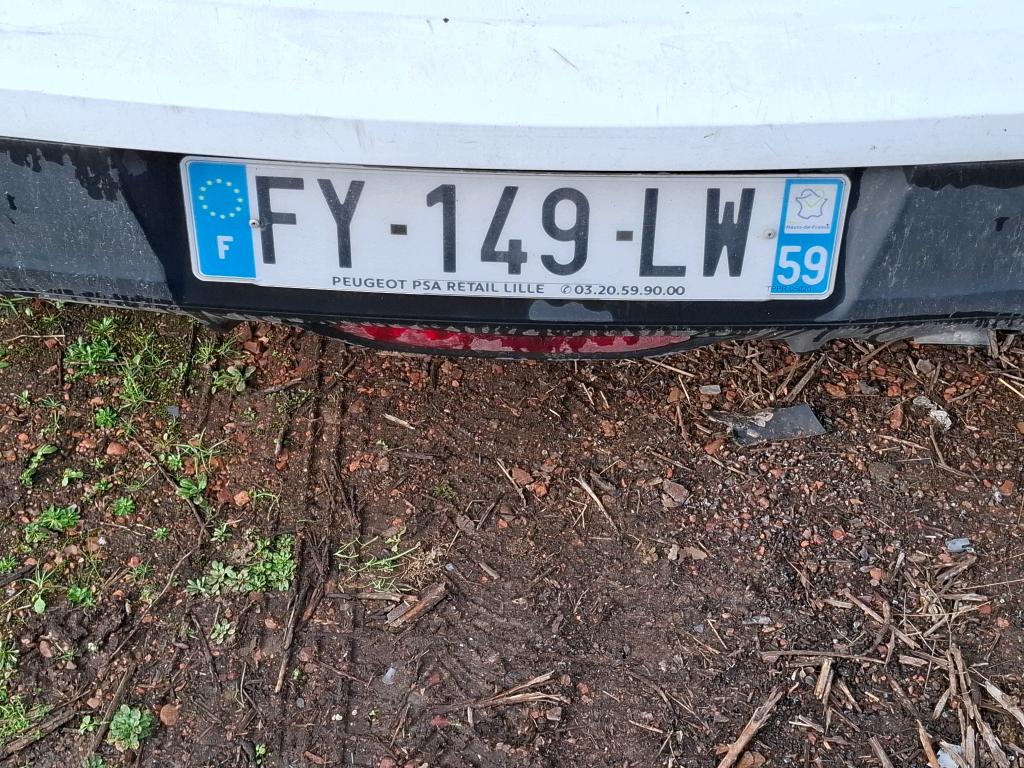 Peugeot 208 BLUEHDI 100 S&S BVM6 PREMIUM 2021