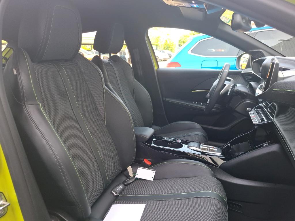 Peugeot 208 Hybrid 110 e-DCS6 GT 2025